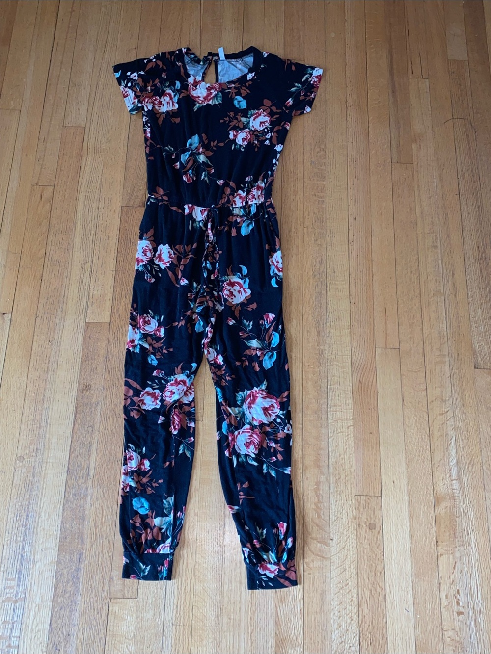 Floral Short-Sleeve Jumpsuit in Black